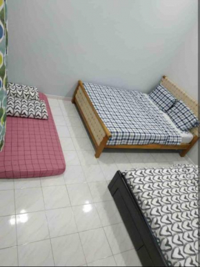 Sell gate home stay